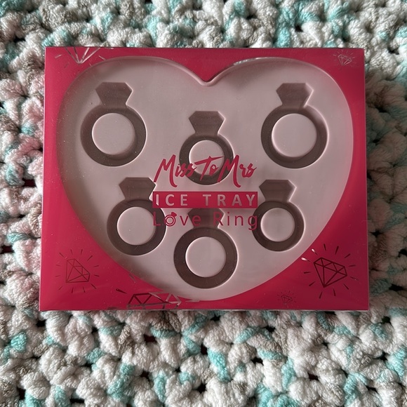 Wedding Planning Items - Picture 2 of 3